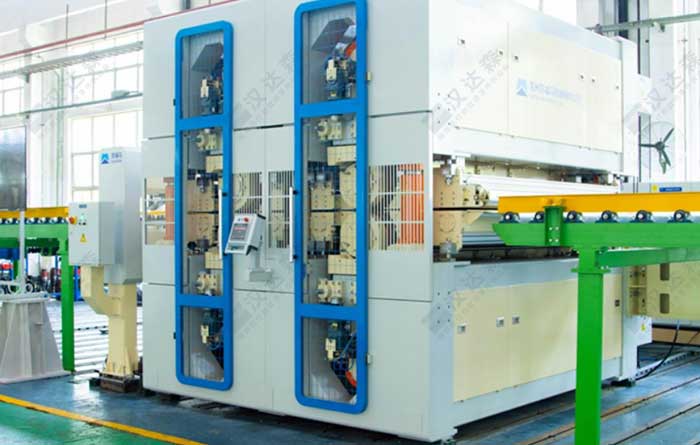 Siempelkamp連續平壓熱壓機.jpg Siempelkamp連續平壓熱壓機.jpg